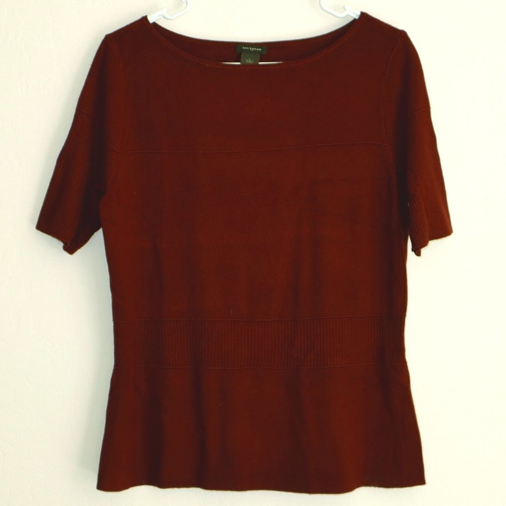 Short sleeve sweater